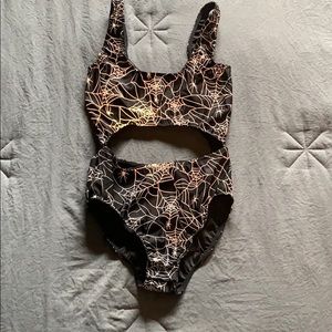 Dollskill bodysuit S